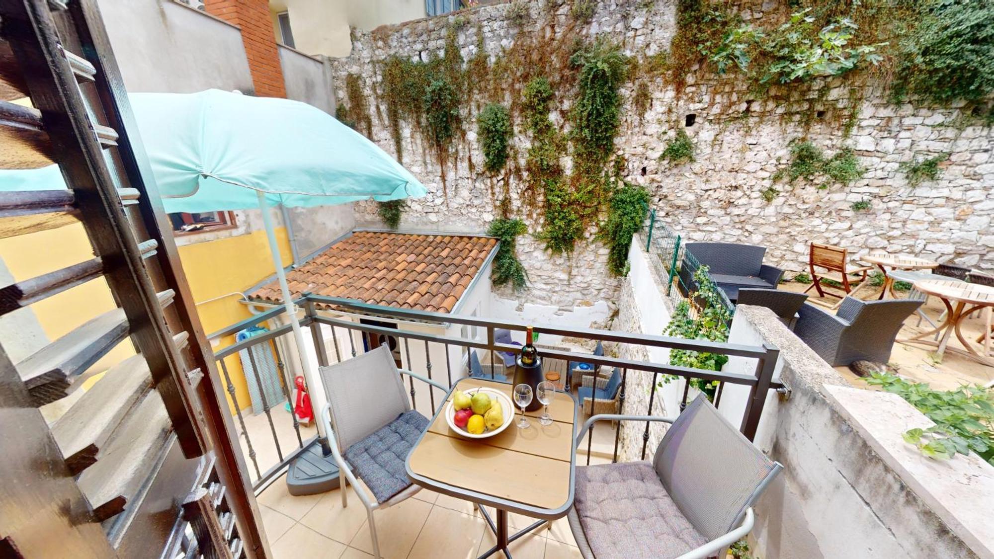 Old Town St Euphemia Vista Apartma